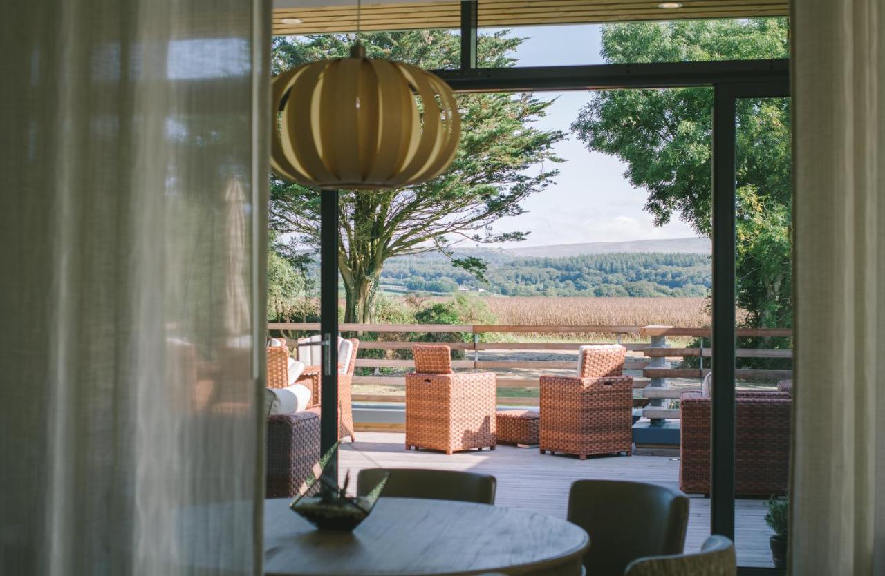 Boringdon Hall Hotel And Spa Plymouth Exterior foto Interior of the house