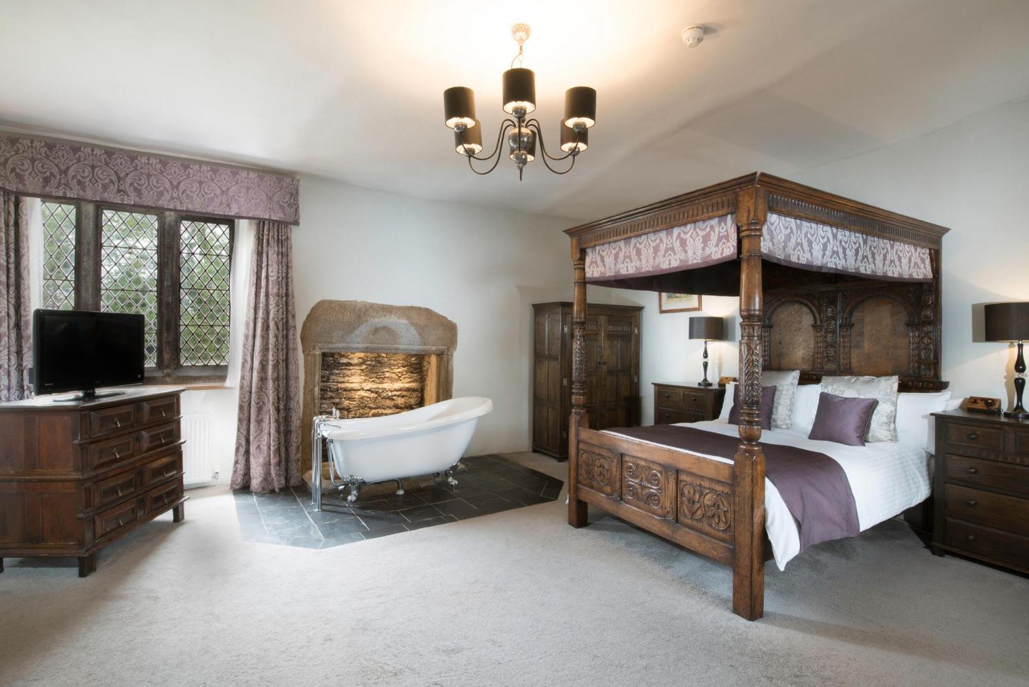 Boringdon Hall Hotel And Spa Plymouth Exterior foto The Tudor Suite